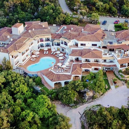 Hotel Pedra Santa Baja Sardinia Bagian luar foto