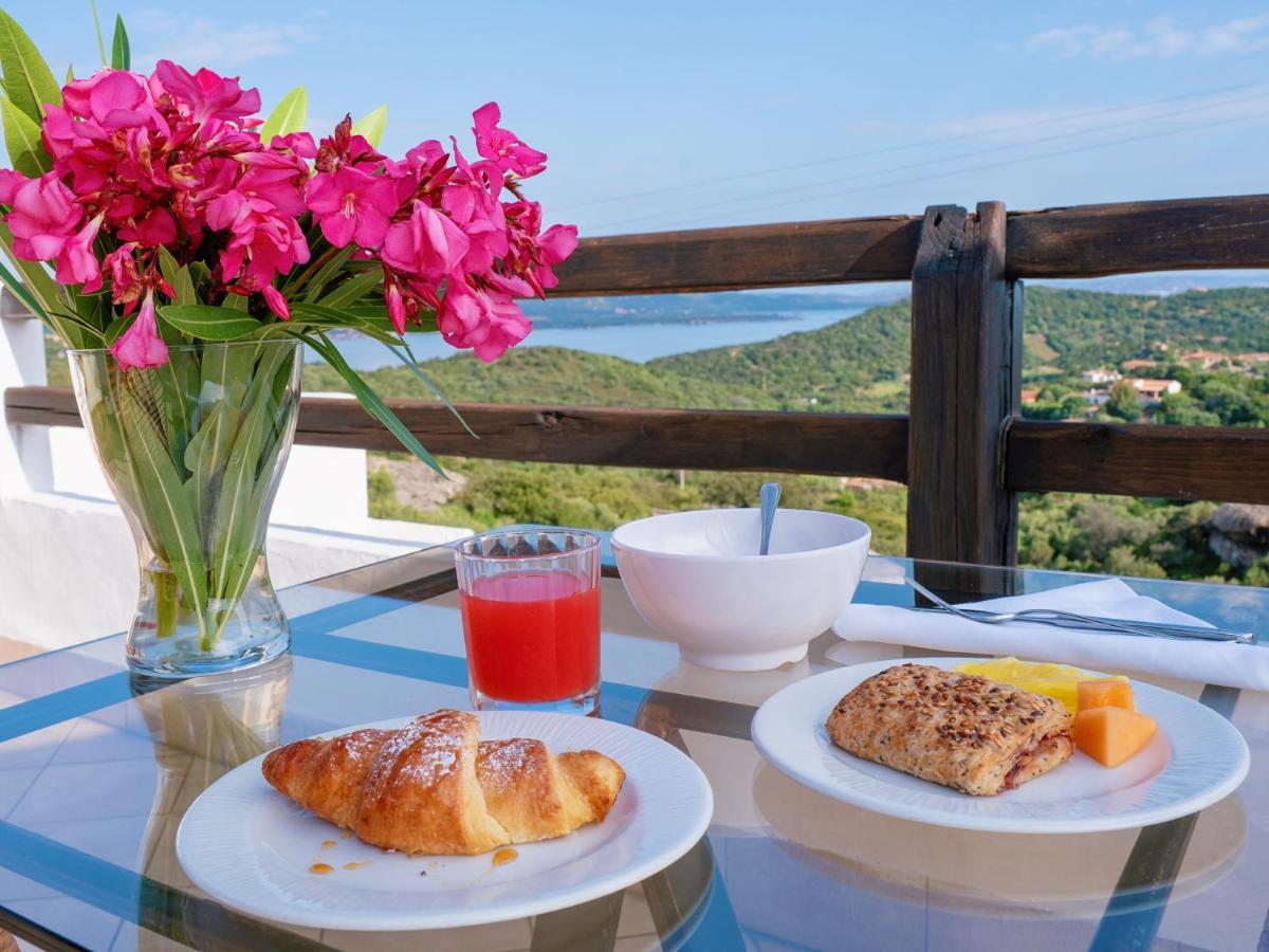 Hotel Pedra Santa Baja Sardinia Bagian luar foto