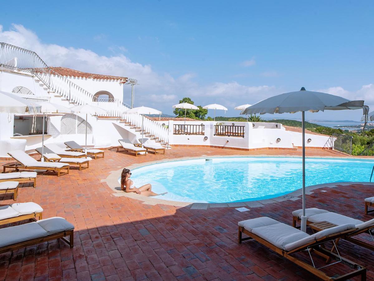 Hotel Pedra Santa Baja Sardinia Bagian luar foto