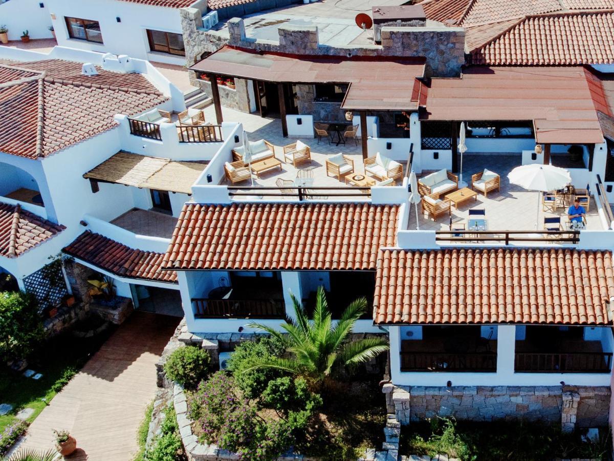 Hotel Pedra Santa Baja Sardinia Bagian luar foto