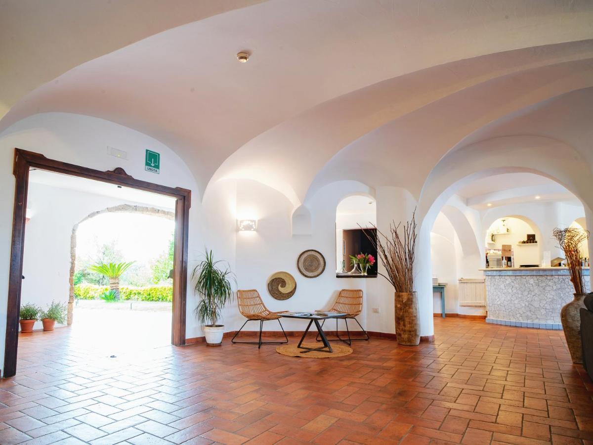 Hotel Pedra Santa Baja Sardinia Bagian luar foto