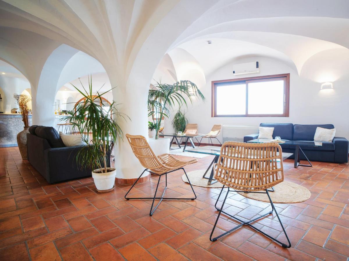 Hotel Pedra Santa Baja Sardinia Bagian luar foto